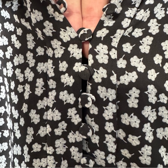 Black & White Floral Fit and Flare Long Sleeve Dress Size S - Picture 5 of 6